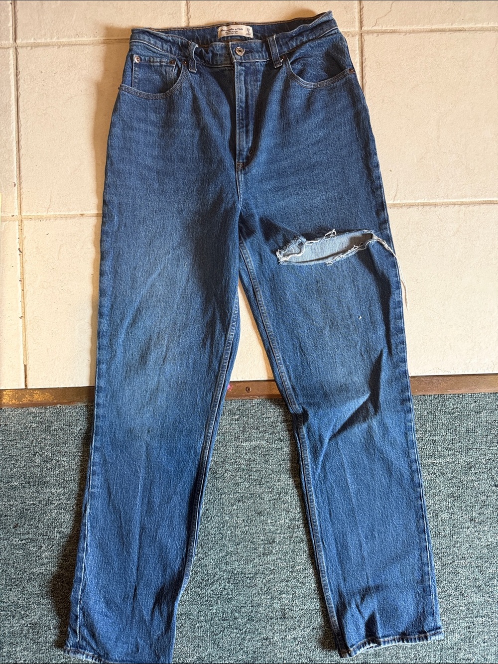 Abercrombie & Fitch US 8 LONG / 29 The 90s Straight Ultra High Curve Love